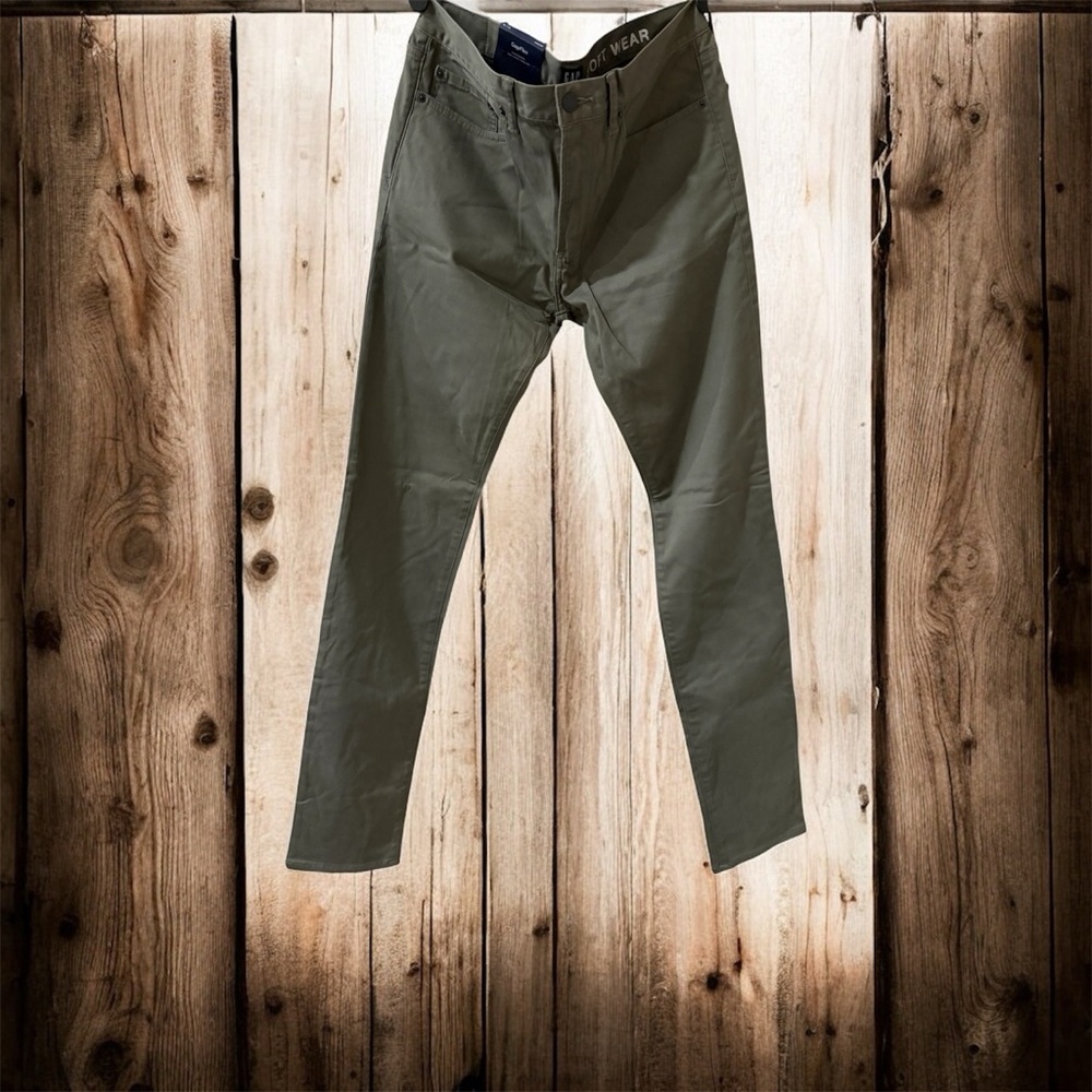 GAP Men's Khaki Green Chinos